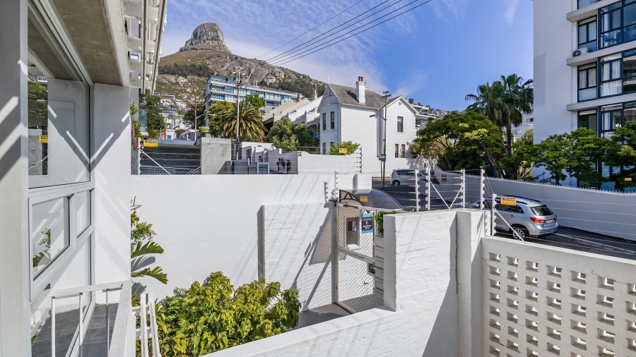 0 Bedroom Property for Sale in Sea Point Western Cape